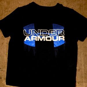 Under Armour Size 6 lightweight tee